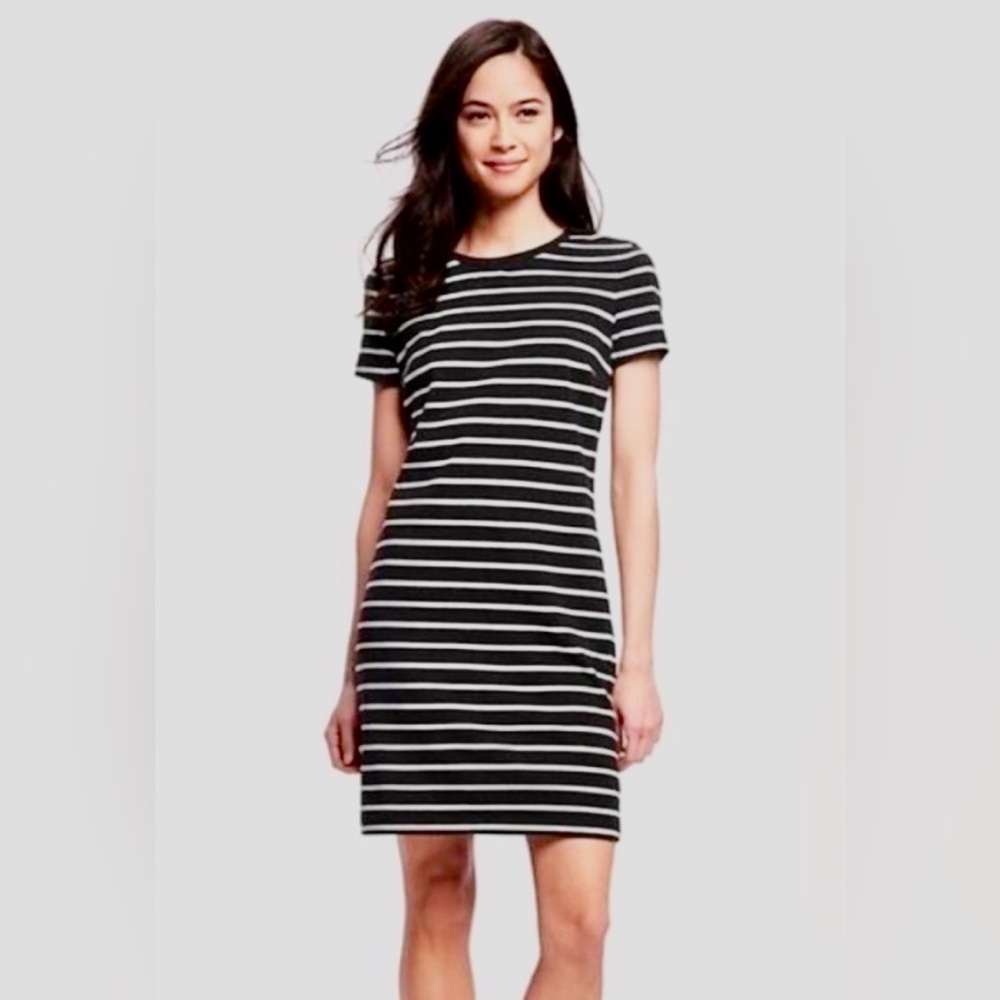 Old Navy T-Shirt Dress, Short Sleeve, Crew Neck, Black/White Stripped, Size S